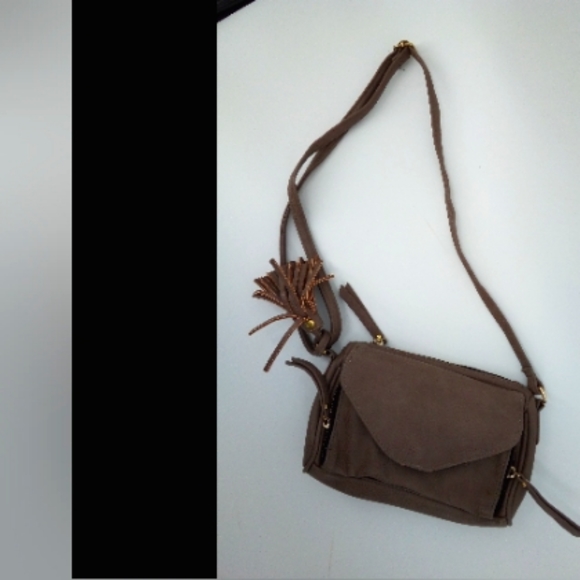 Ei8ht by Under One Sky Vegan Tan Striped Interior Tassel Small Crossbody Bag - Picture 6 of 12